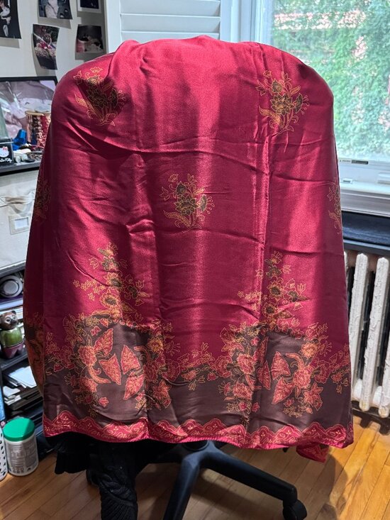 Victoria's Secret Accessories - ✨❤️ Rare Vintage Victoria's Secret Floral Shawl Wrap – Timeless Elegance ❤️✨